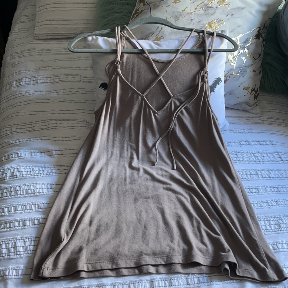Pretty simple top - Picture 2 of 2